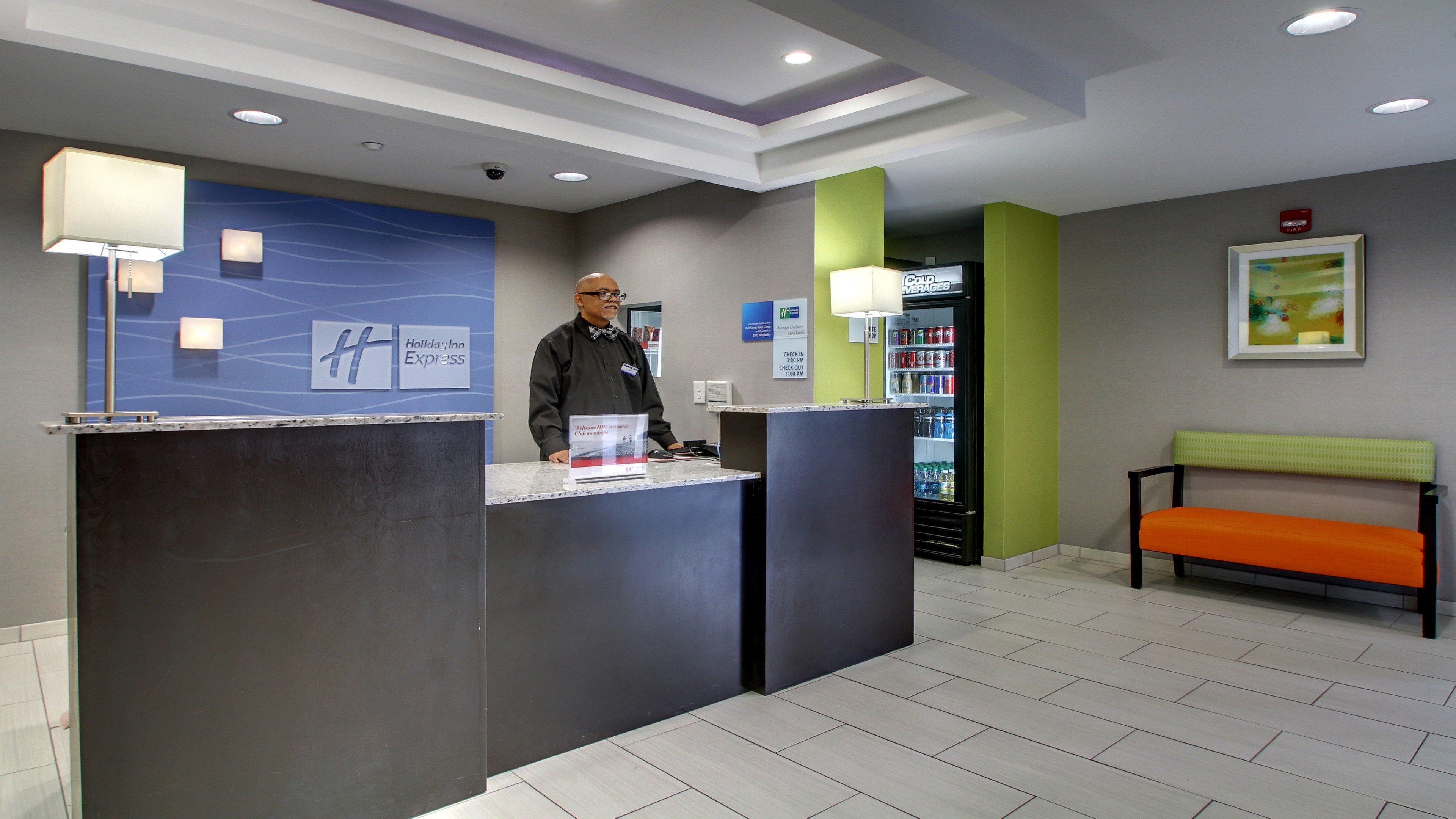Holiday Inn Express & Suites Jackson Downtown - Coliseum By Ihg Exterior photo
